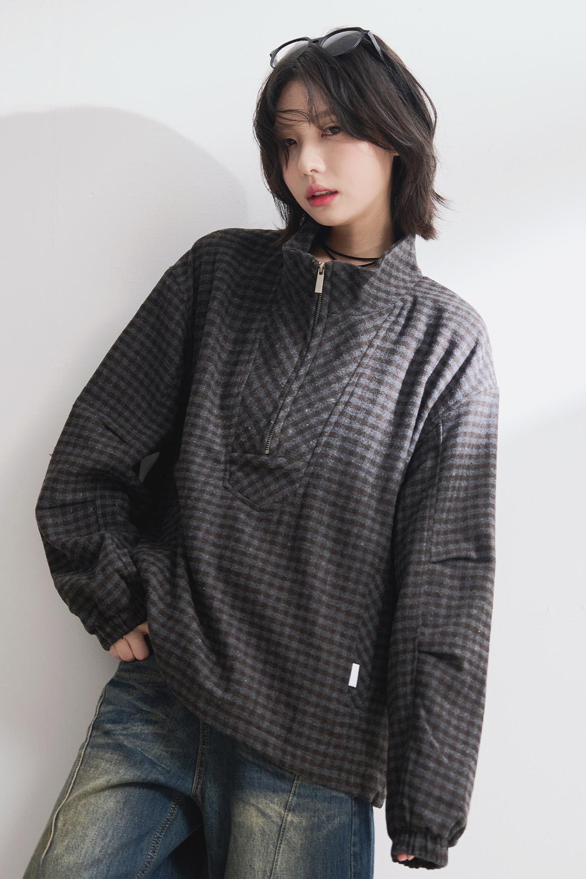 Half-zip stand collar check sweatshirt