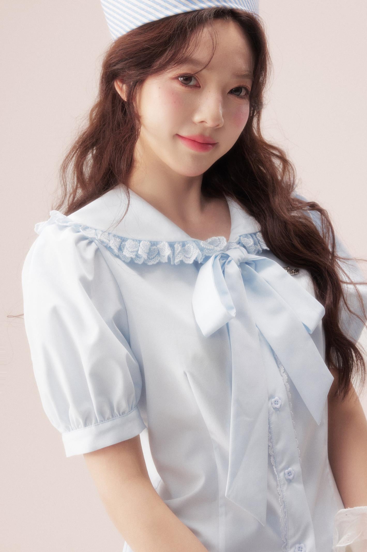 海盐蝴蝶结衬衫+半裙