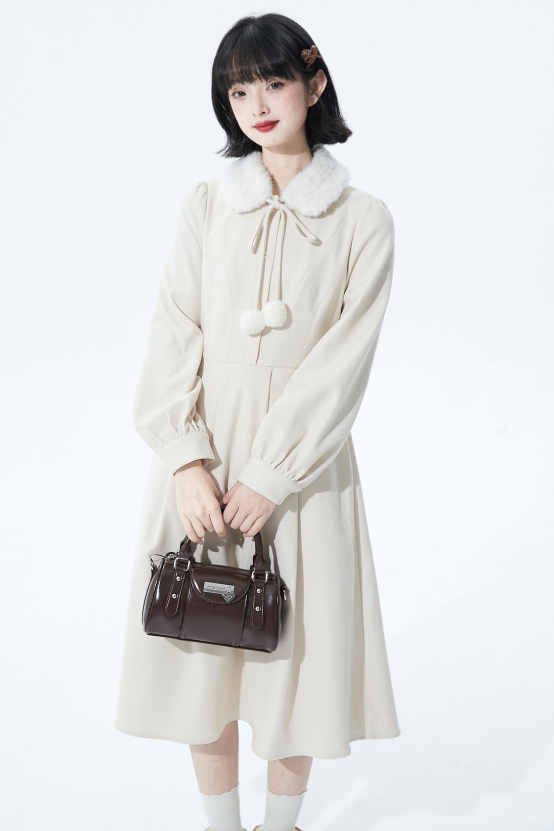 ムーンライトアプリコットウィンタードレス