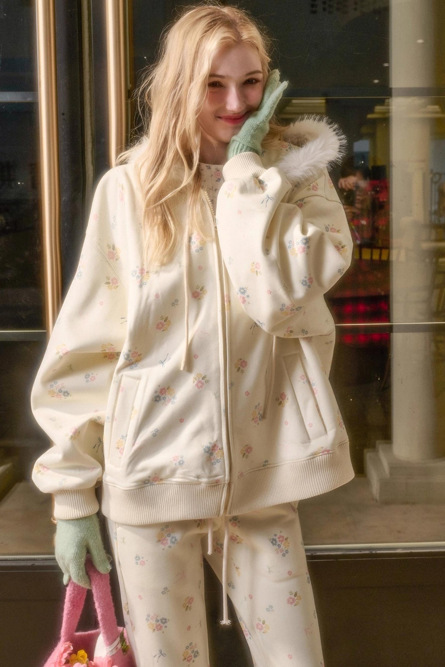 フローラルフラワーファーフードジャケット+ルーズコート+ロングパンツ