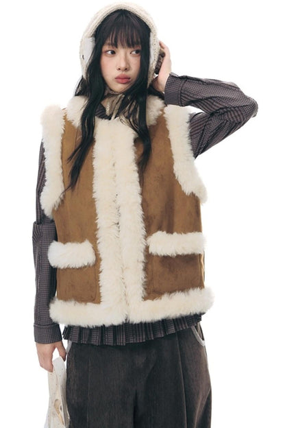 ラッフルダブルブレスタフリルトップス