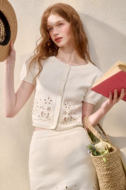 パフスリーブフレンチトップス＋スカート