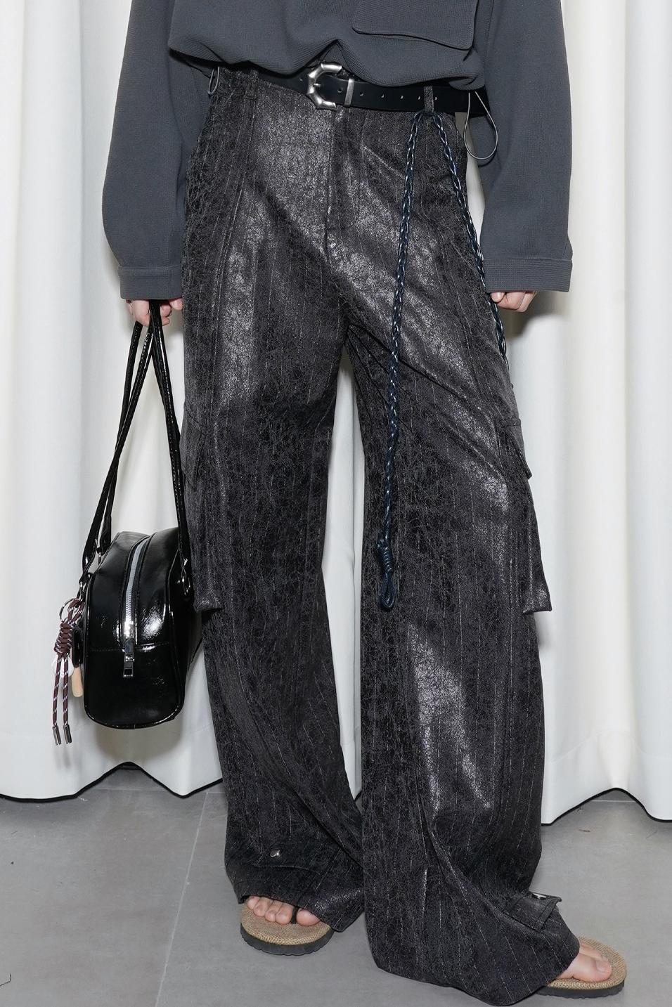 テクスチャードストライプレザーパンツ