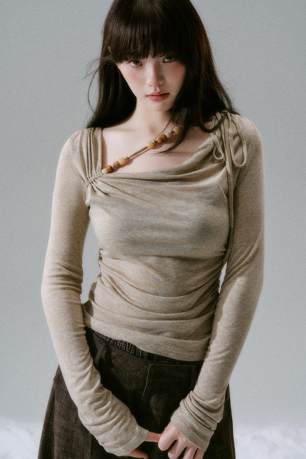 Open collar tight mode top