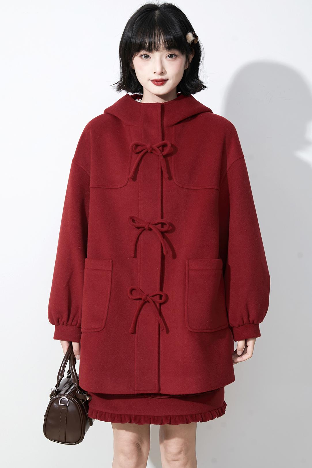 レッドフーデンウーレンコート