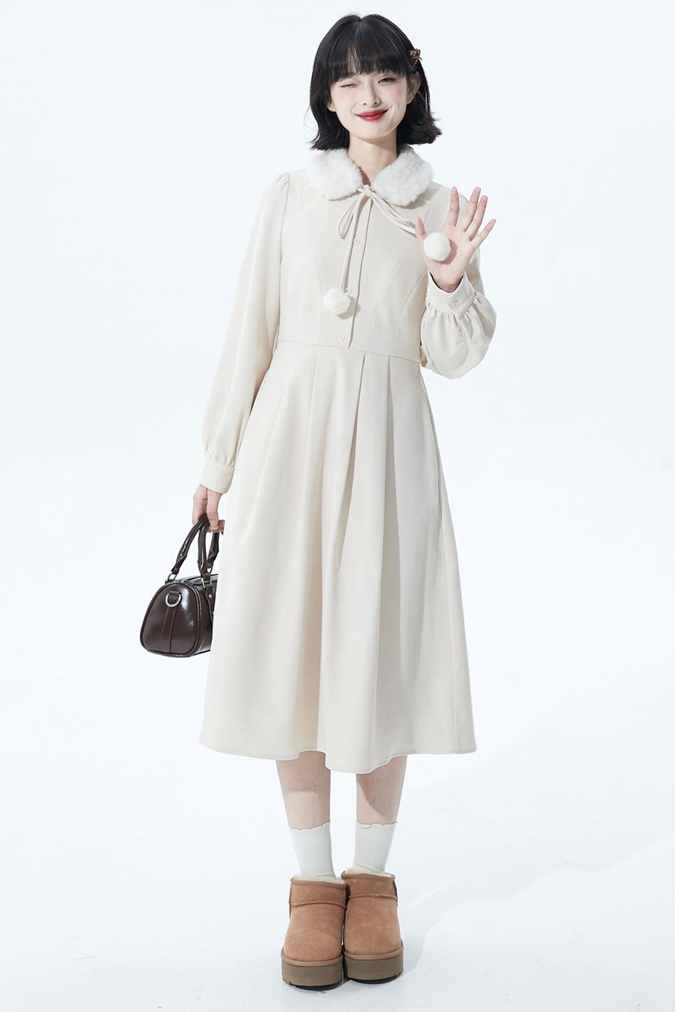 ムーンライトアプリコットウィンタードレス