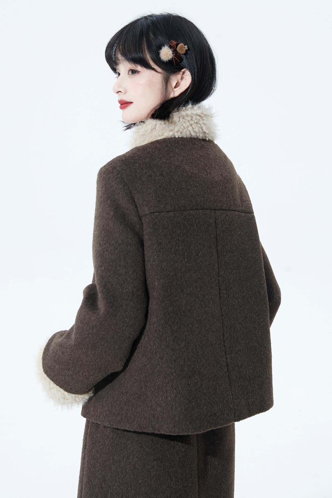 ダークブラウンファーカラーコート