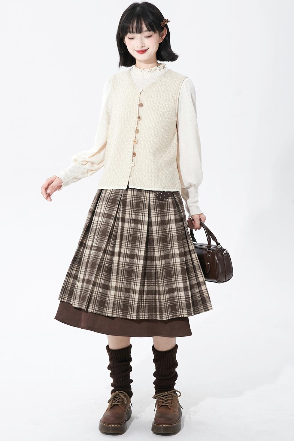 White apricot knit vest cardigan