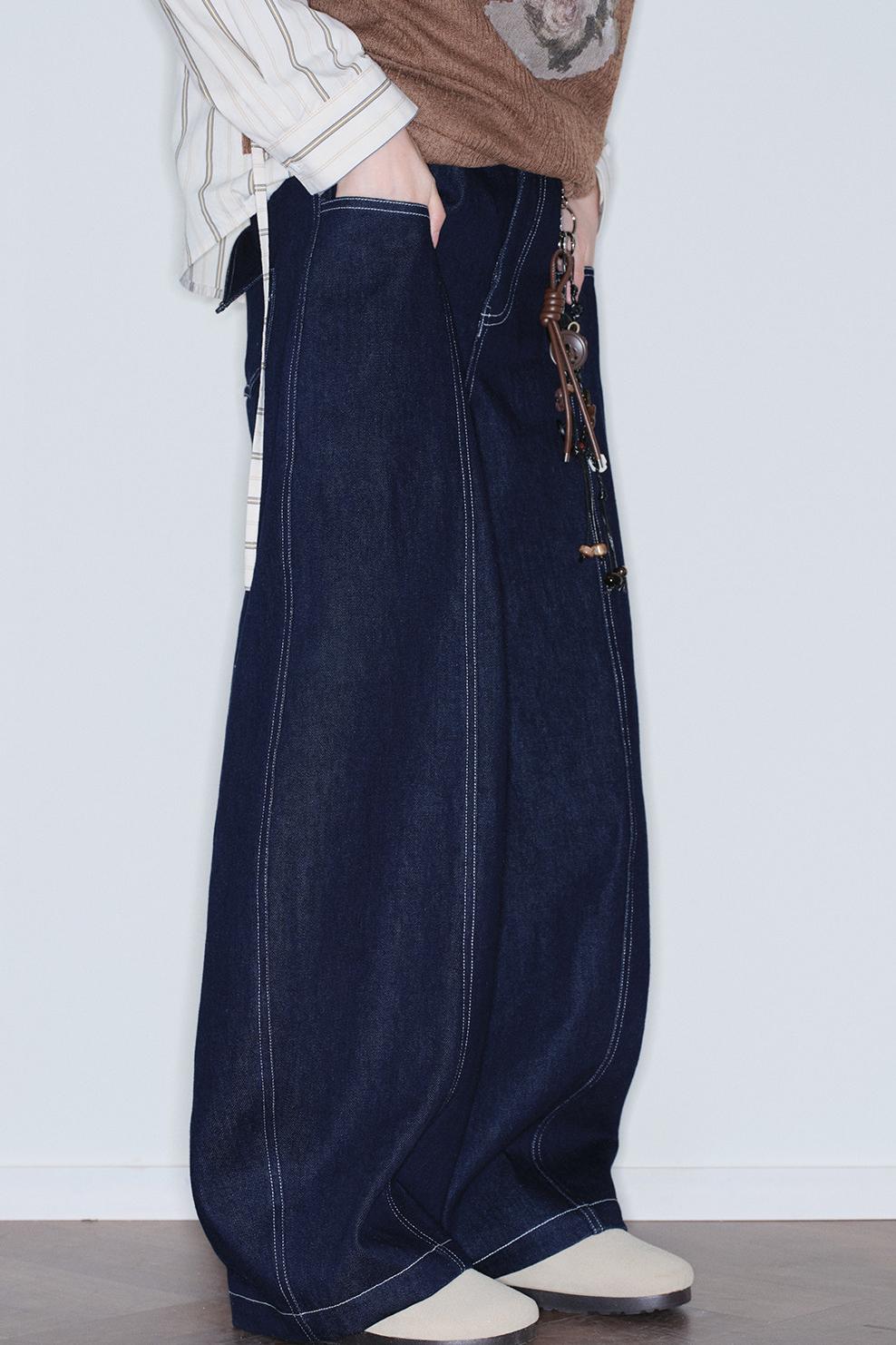 Color-Blocked Scimitar Jeans