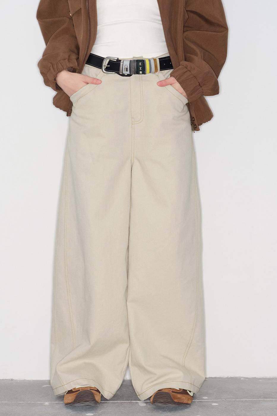 ルーズワイドモードデニムパンツ