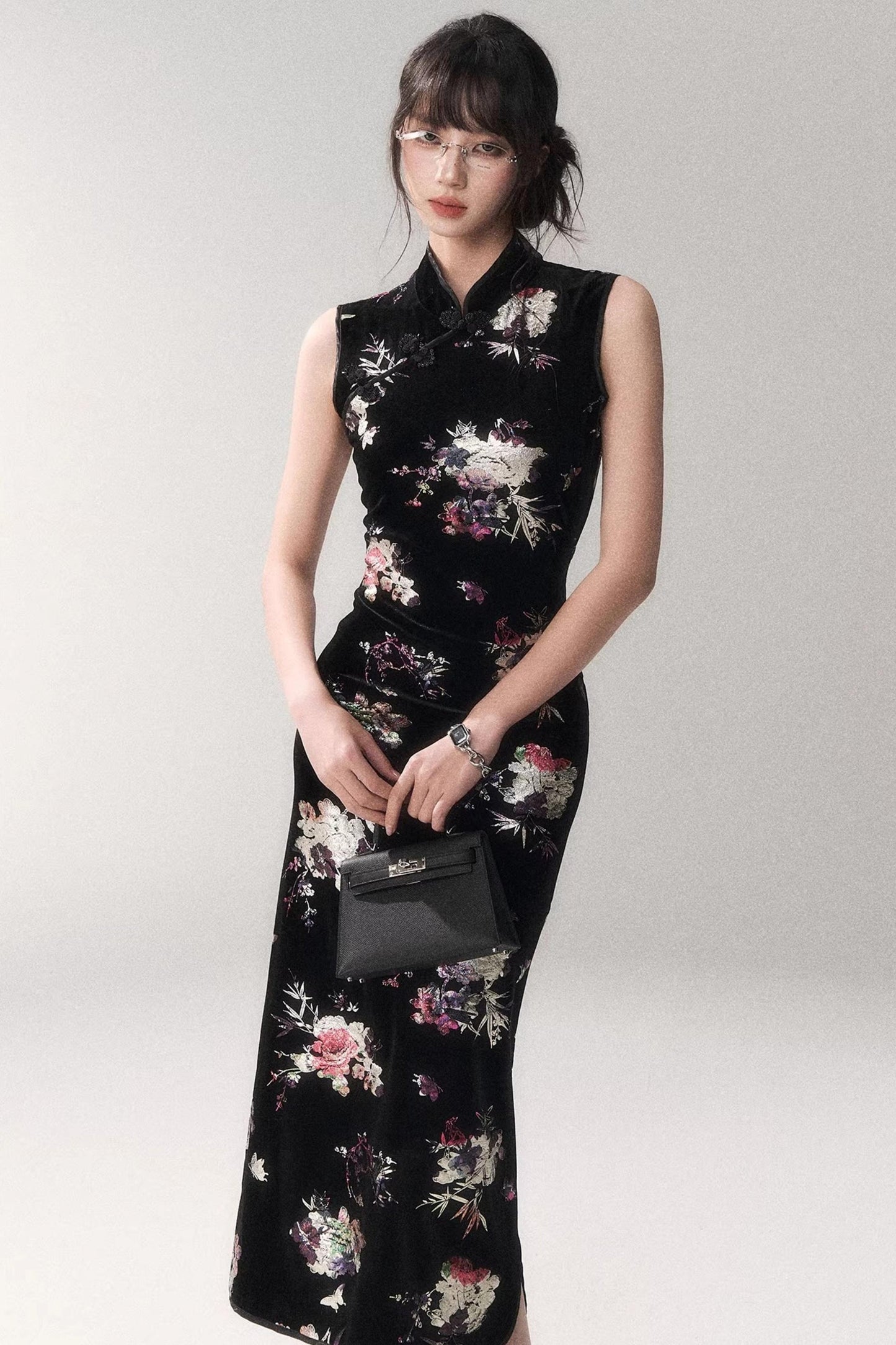 Gold Embellished Velvet Cheongsam Dress