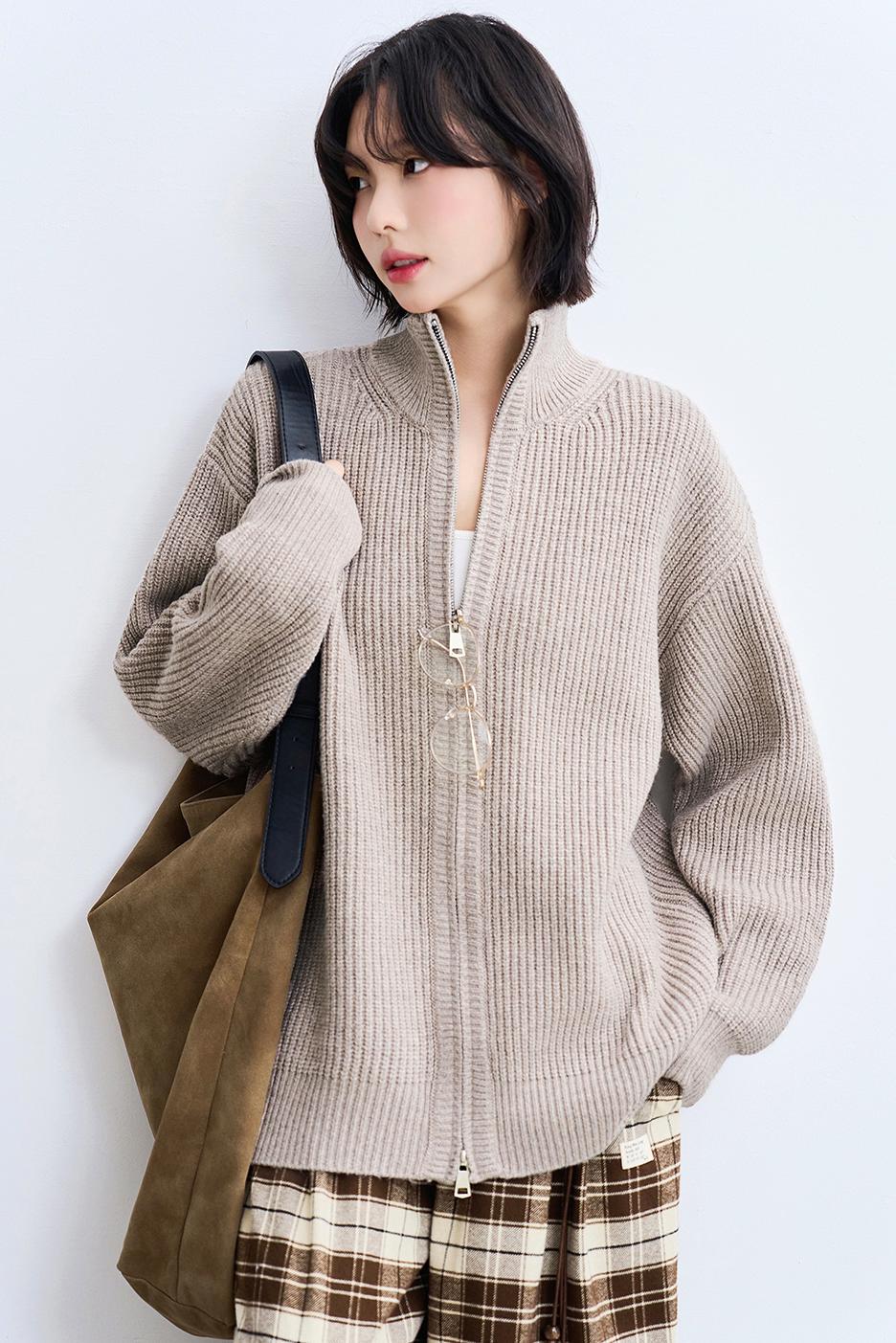 Geometric Pattern Knit Sweatshirt