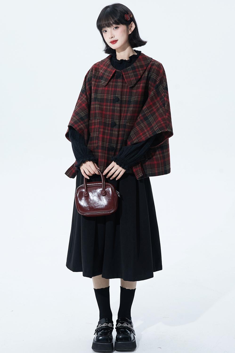 レッドブラウンチェックケープコート