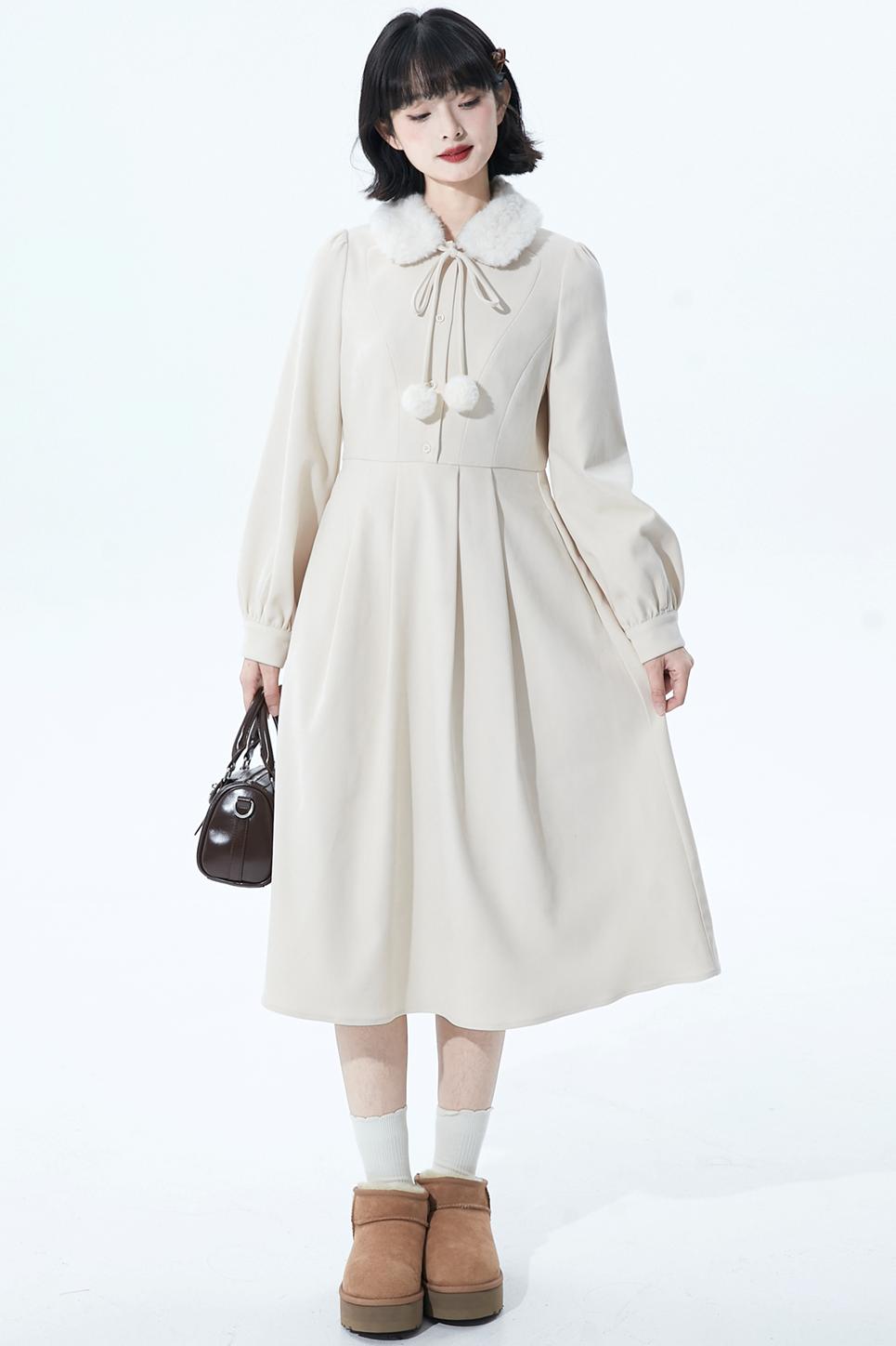 ムーンライトアプリコットウィンタードレス