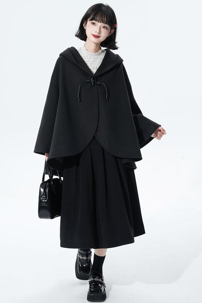 ブラックレザーノットケープコート