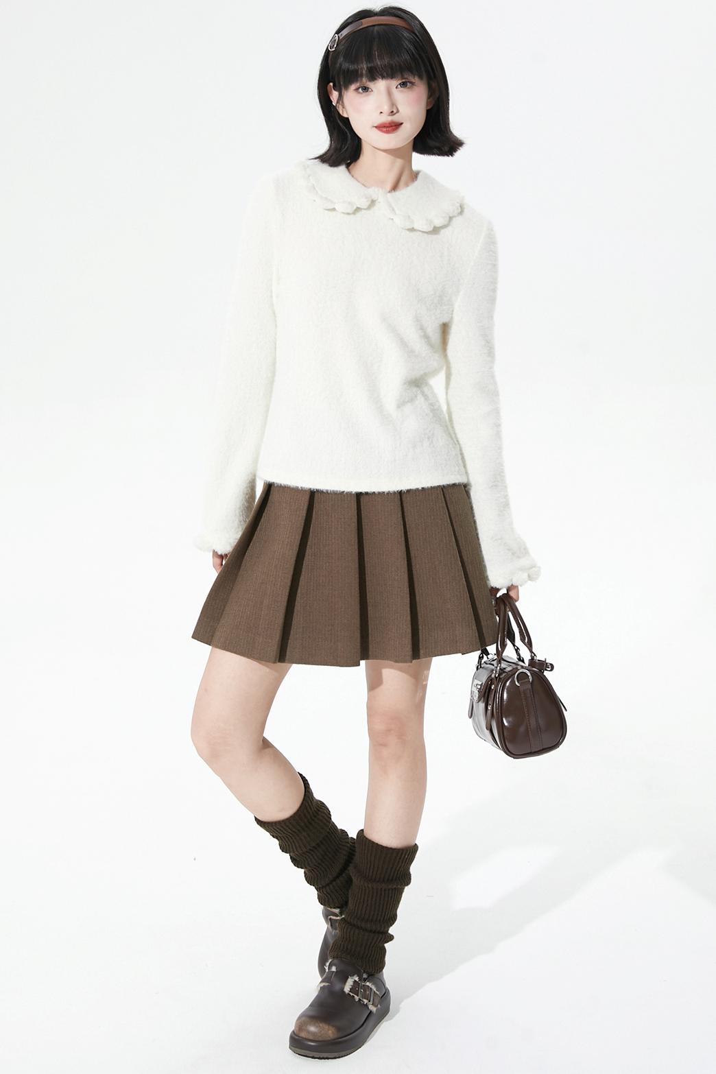 Feather Yarn Doll Collar Sweater