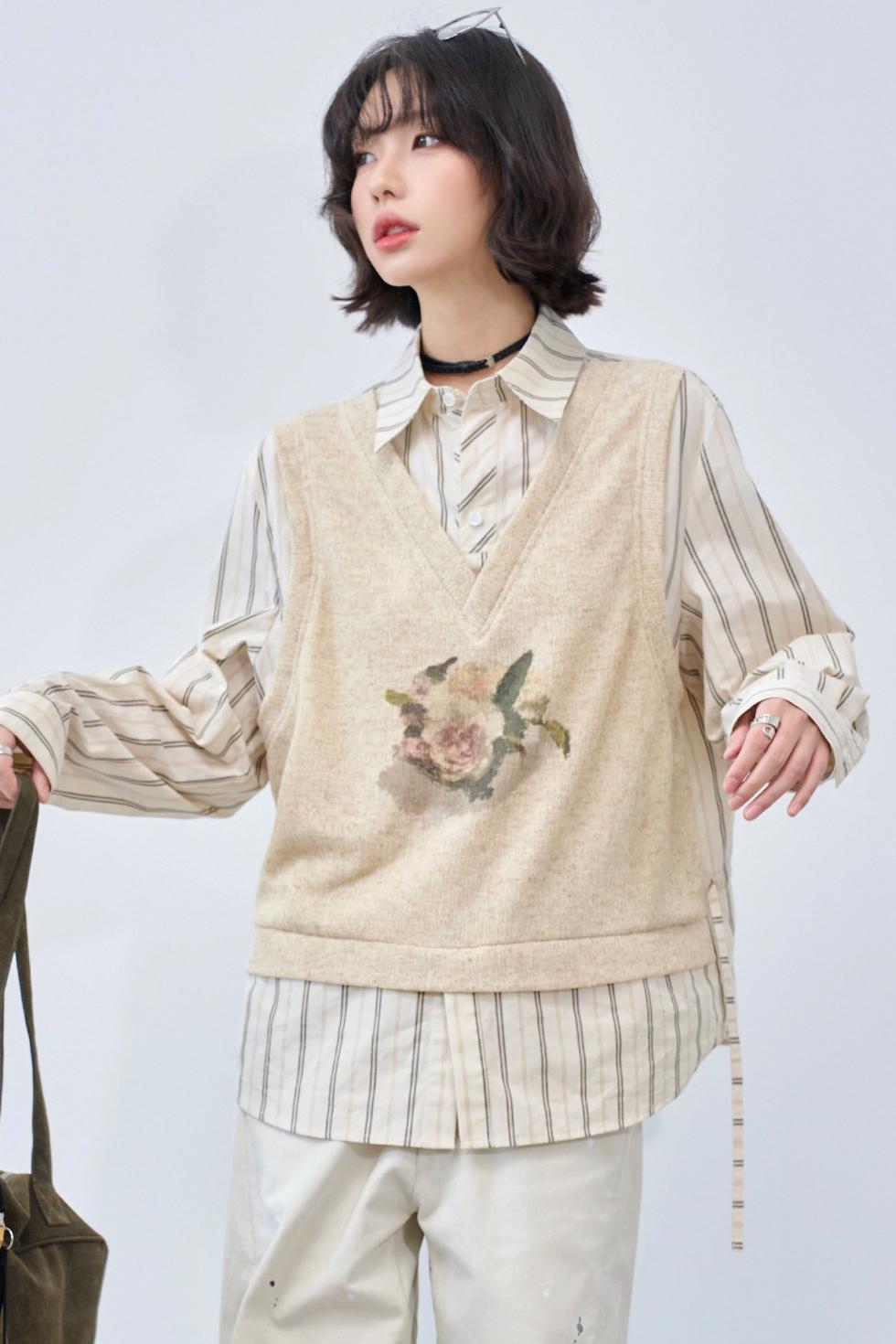 Fake Two-Piece Printed Blouse