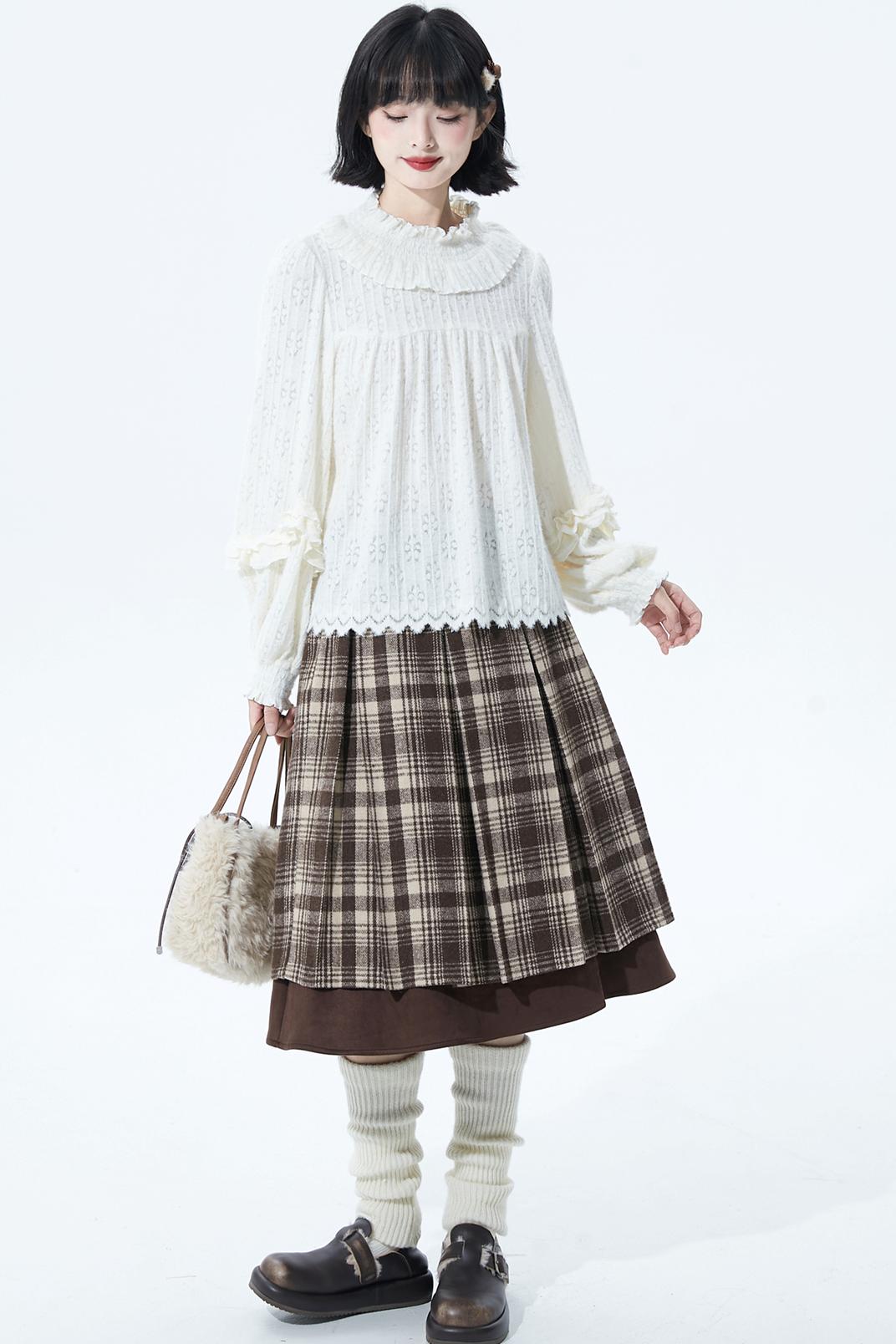 Off-White Ruffle Knit Blouse