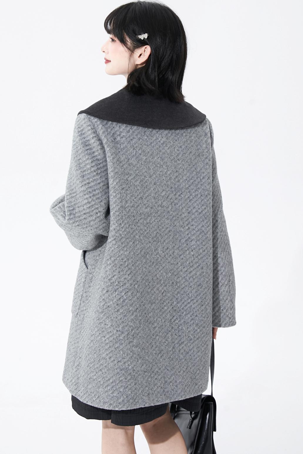 レトログレイウールンコート