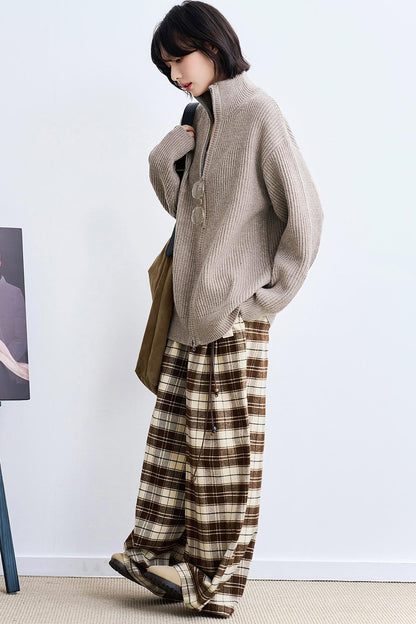 Geometric Pattern Knit Sweatshirt