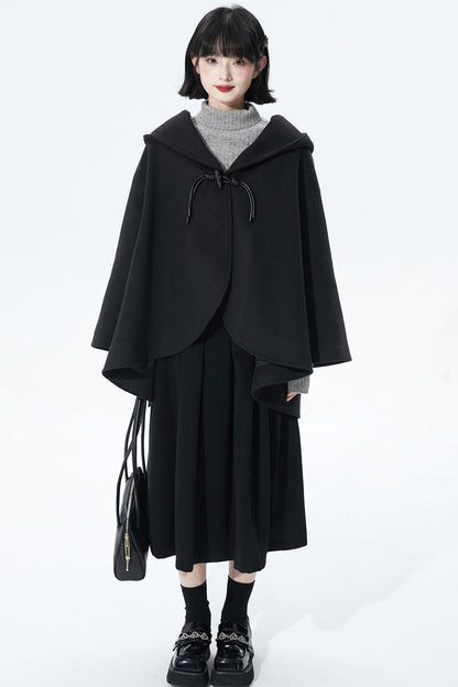 ブラックレザーノットケープコート