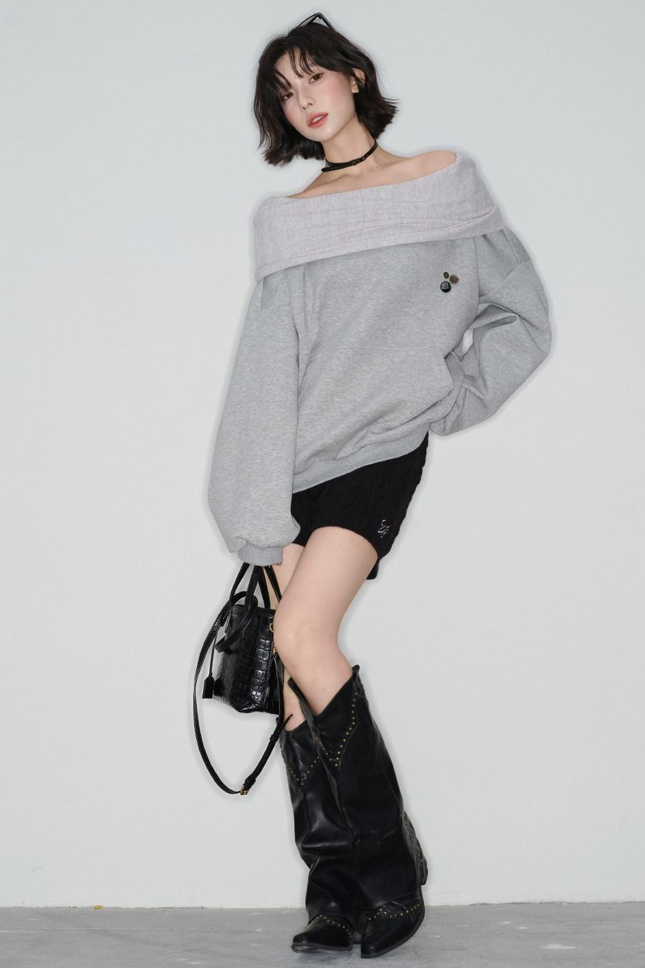 オフショルダールーズトップス