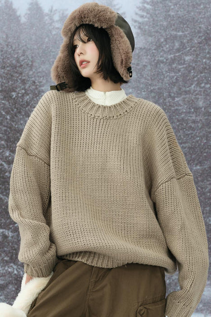 ラウンドネックニットスウェーター