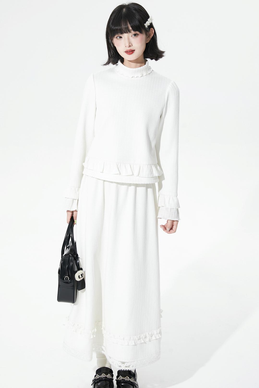 ホワイトストライプジャカードセーター