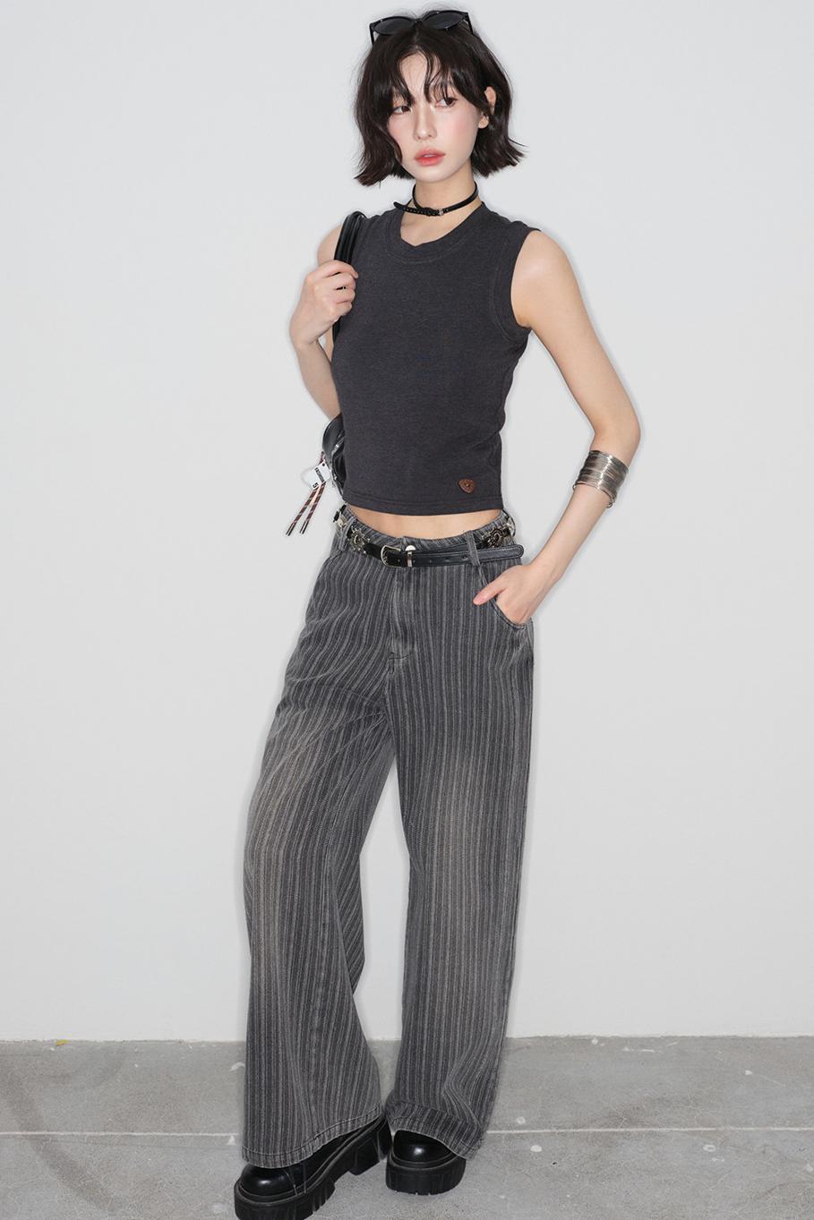 スリムフィットスリーブレストップス