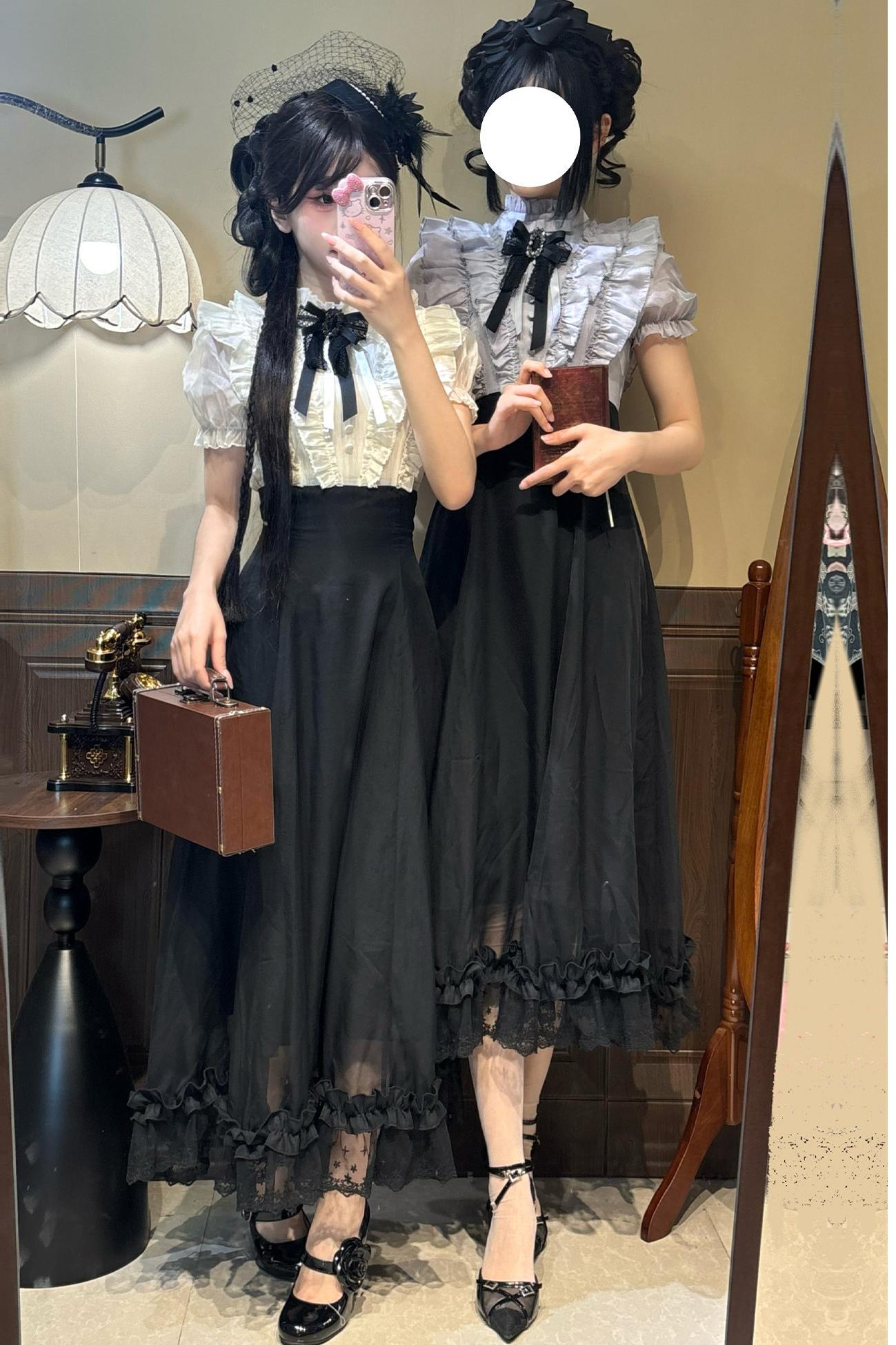 Klassisches Prinzessinnen-Langkleid + Schleifenaccessoire mit Strasssteinen