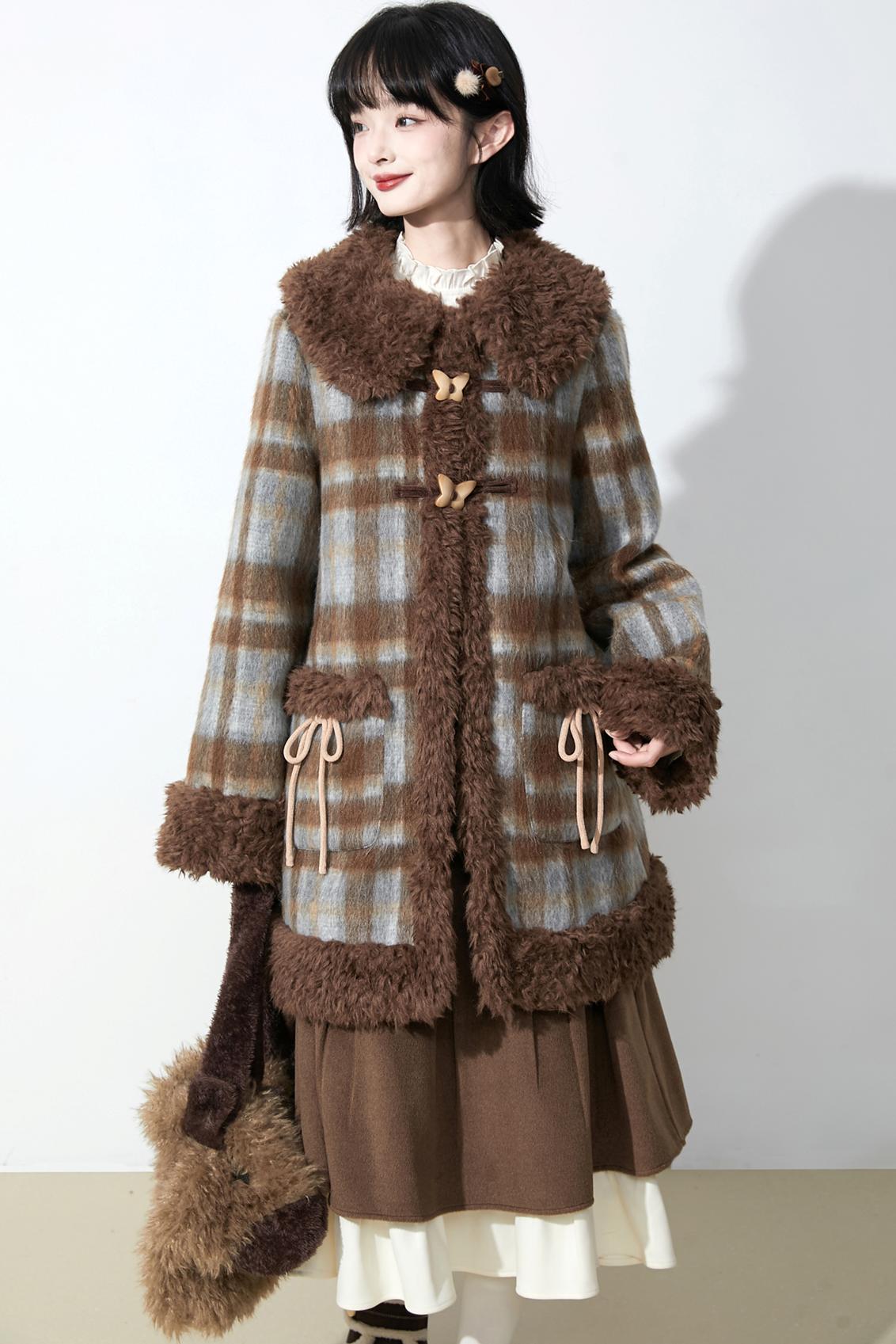 ブラウンチェックファーカラ―コート