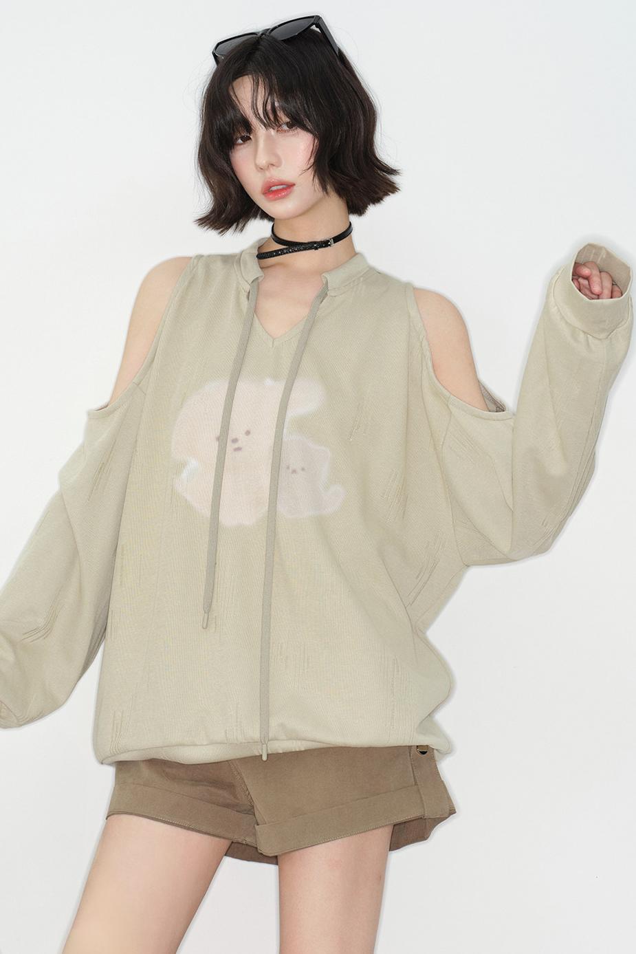 Off-the-shoulder Printed Blouse