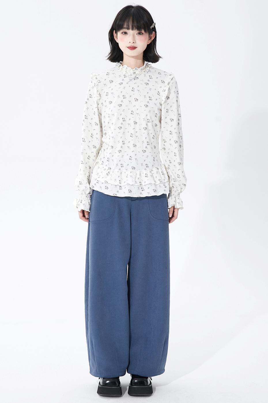 ホワイトパピーモチーフニットトップ