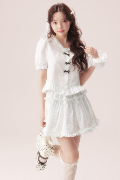 Traje con lazo de lunares + falda