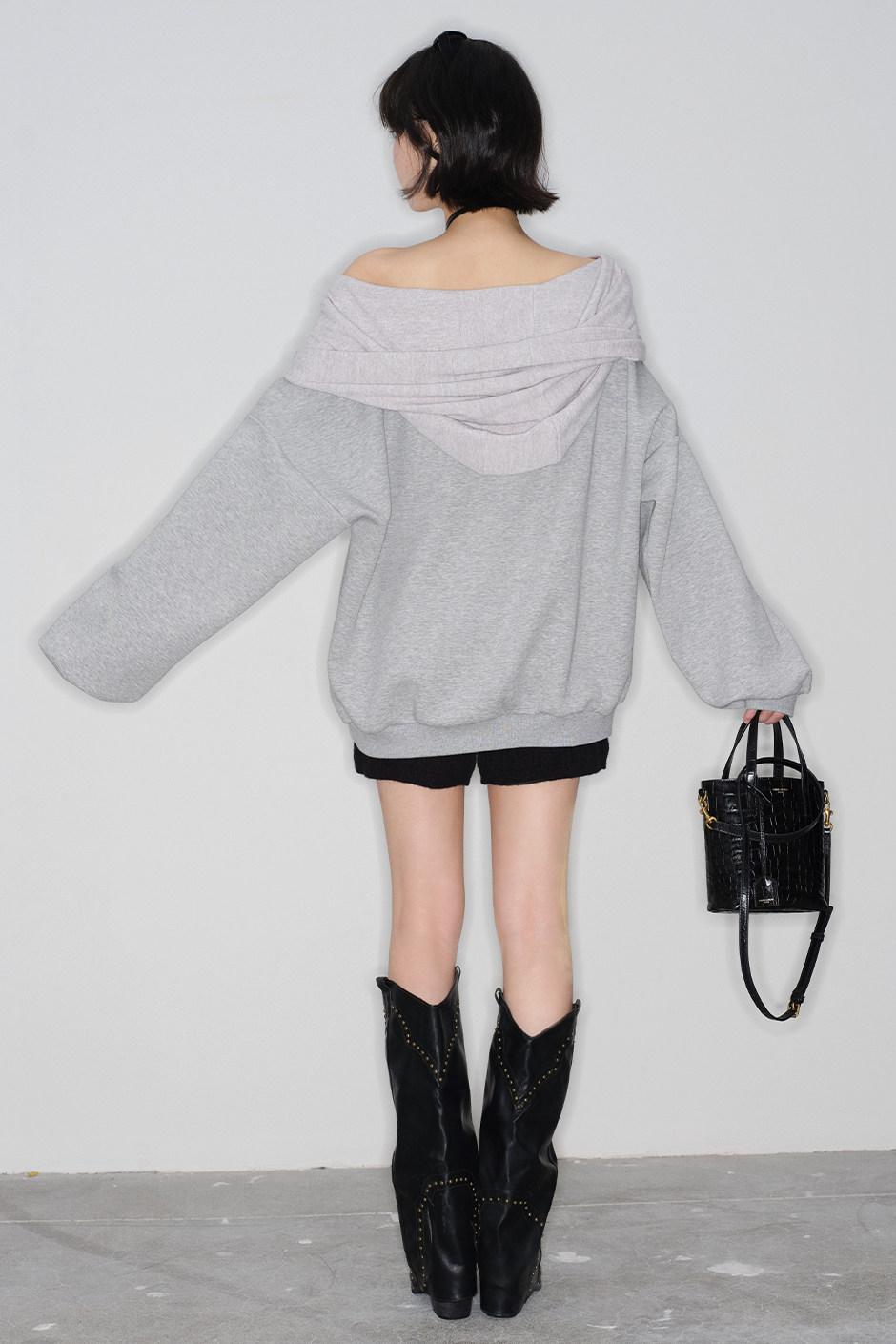 オフショルダールーズトップス