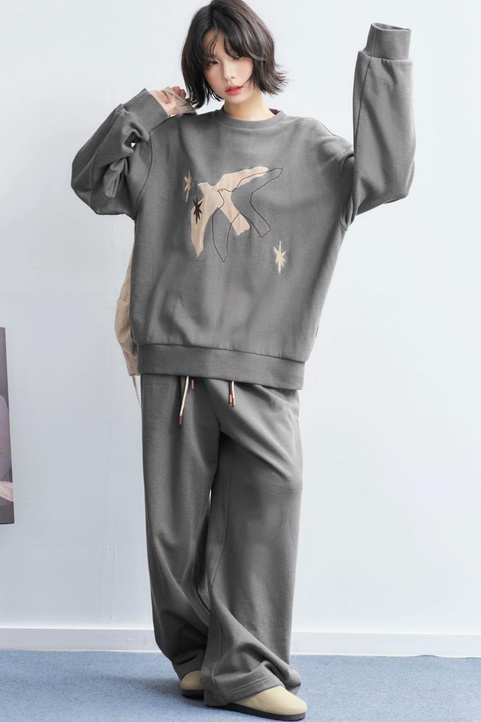 エンブロイダリーロングスリーブニットスウェット