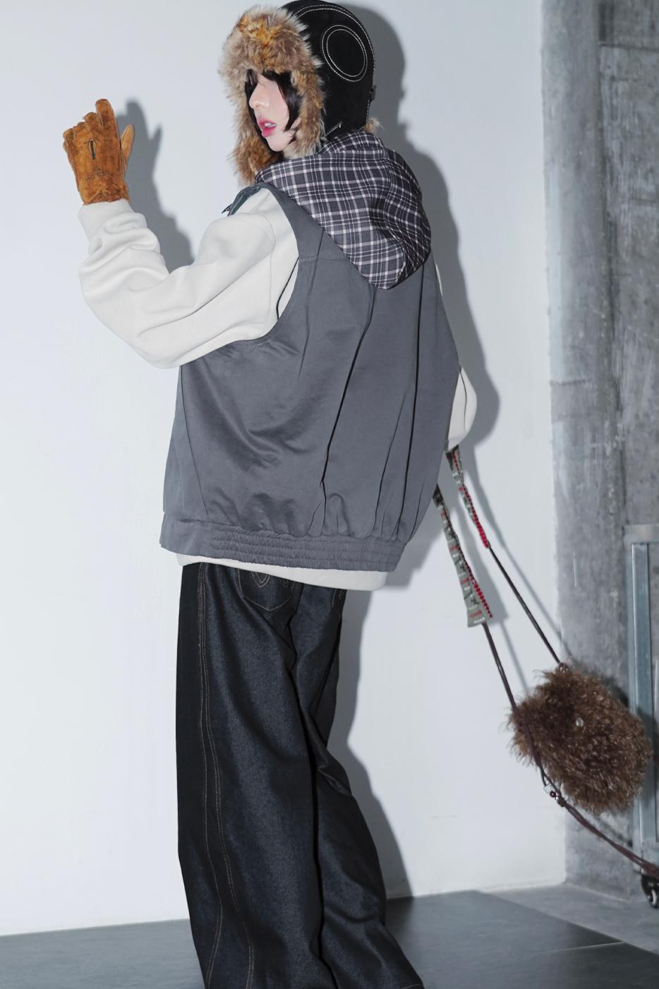 Stand collar padded vest