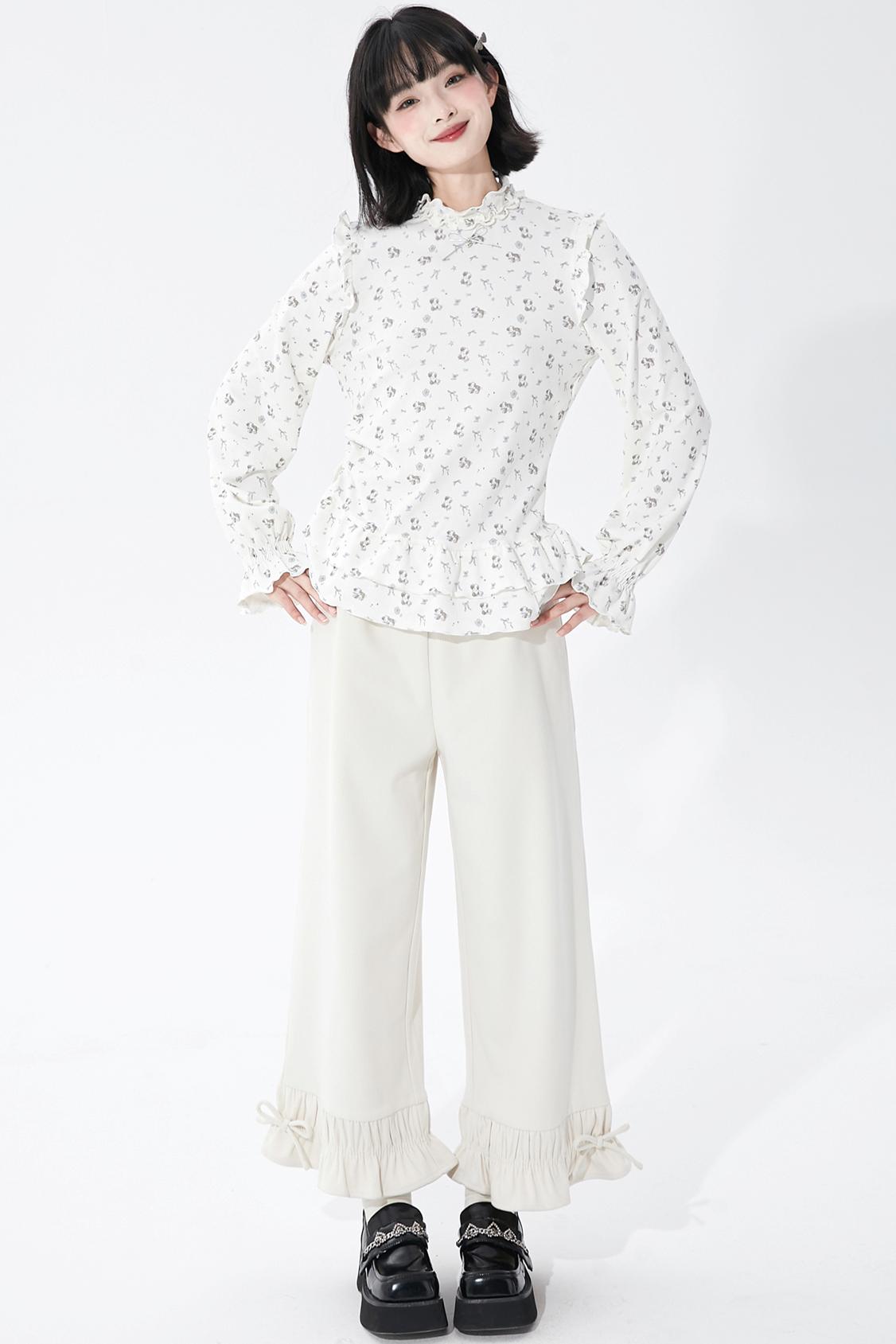 ホワイトパピーモチーフニットトップ