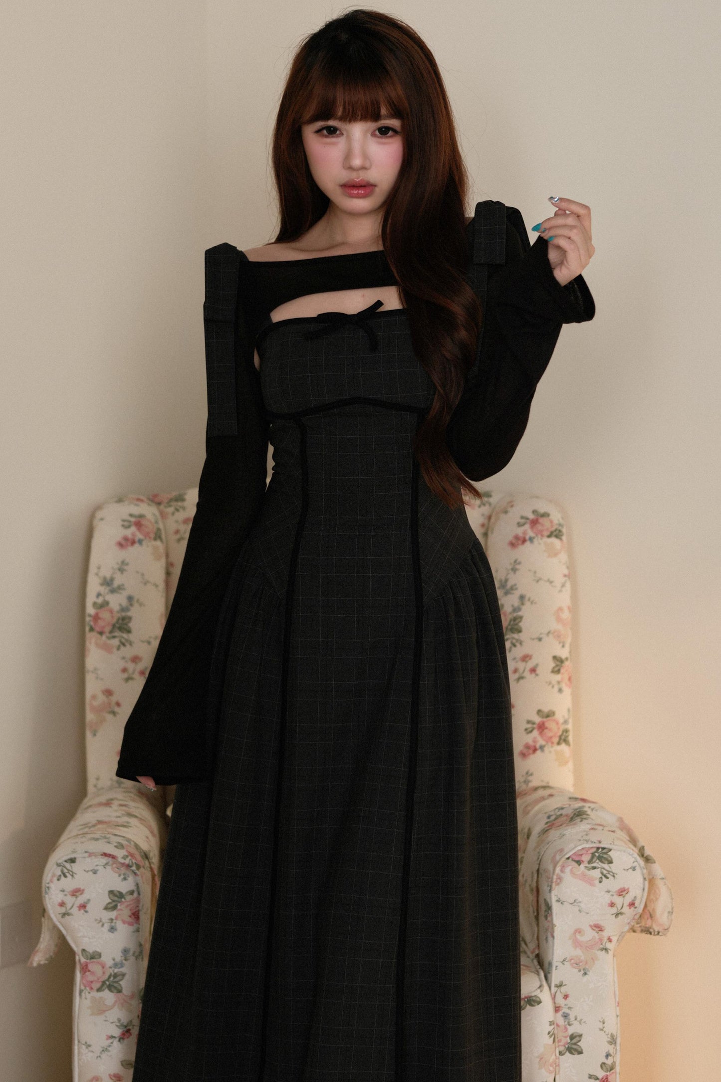 ブラックトップス＋リボンショルダーチェックJSKドレスセットアップ