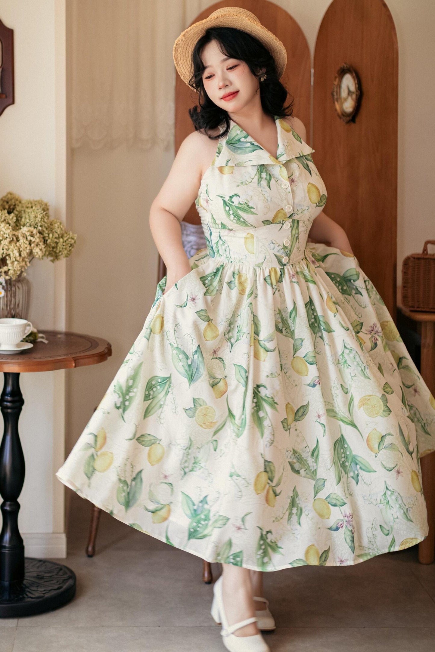 Retro Elegant Halter Neck French Flare Dress