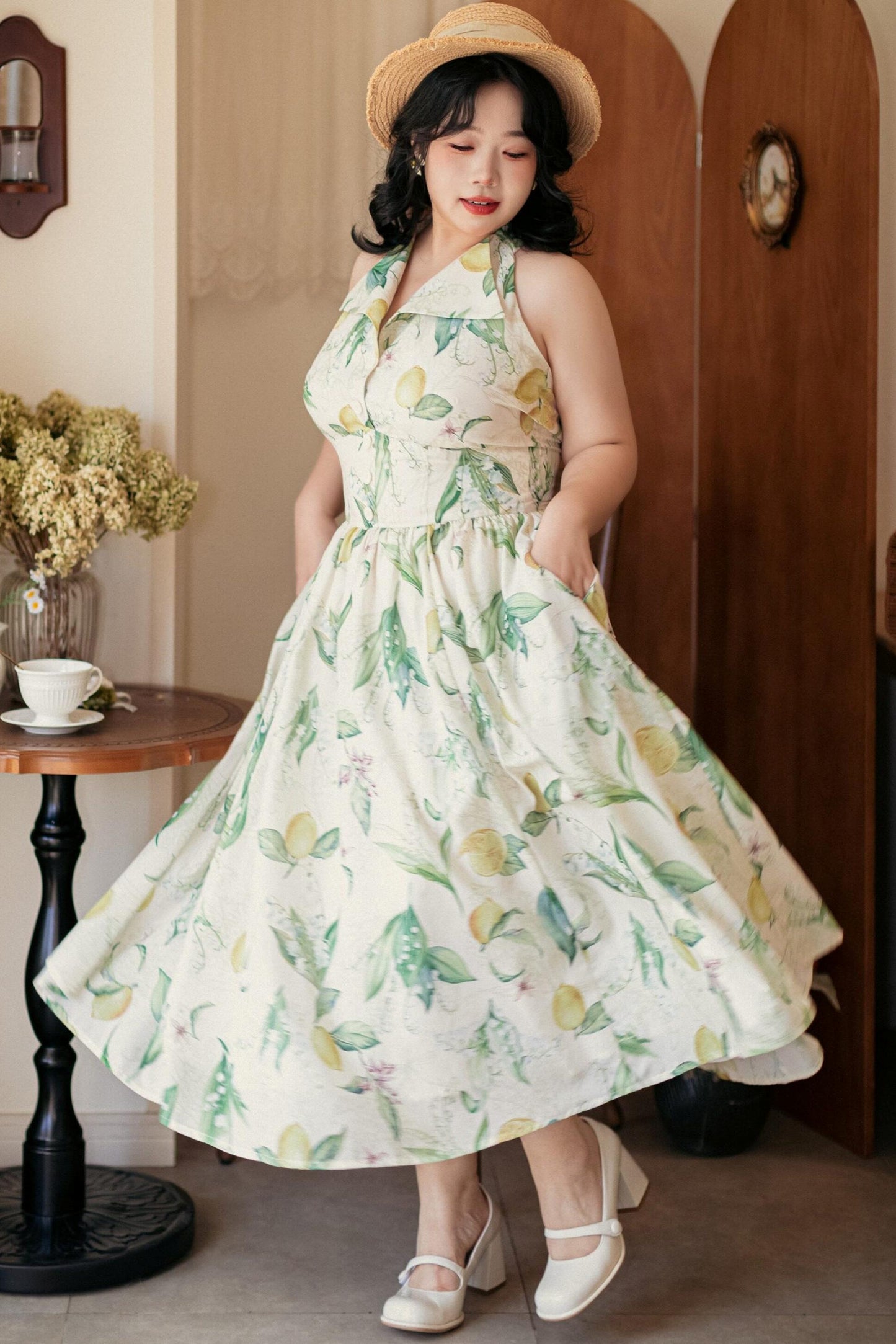 Retro Elegant Halter Neck French Flare Dress