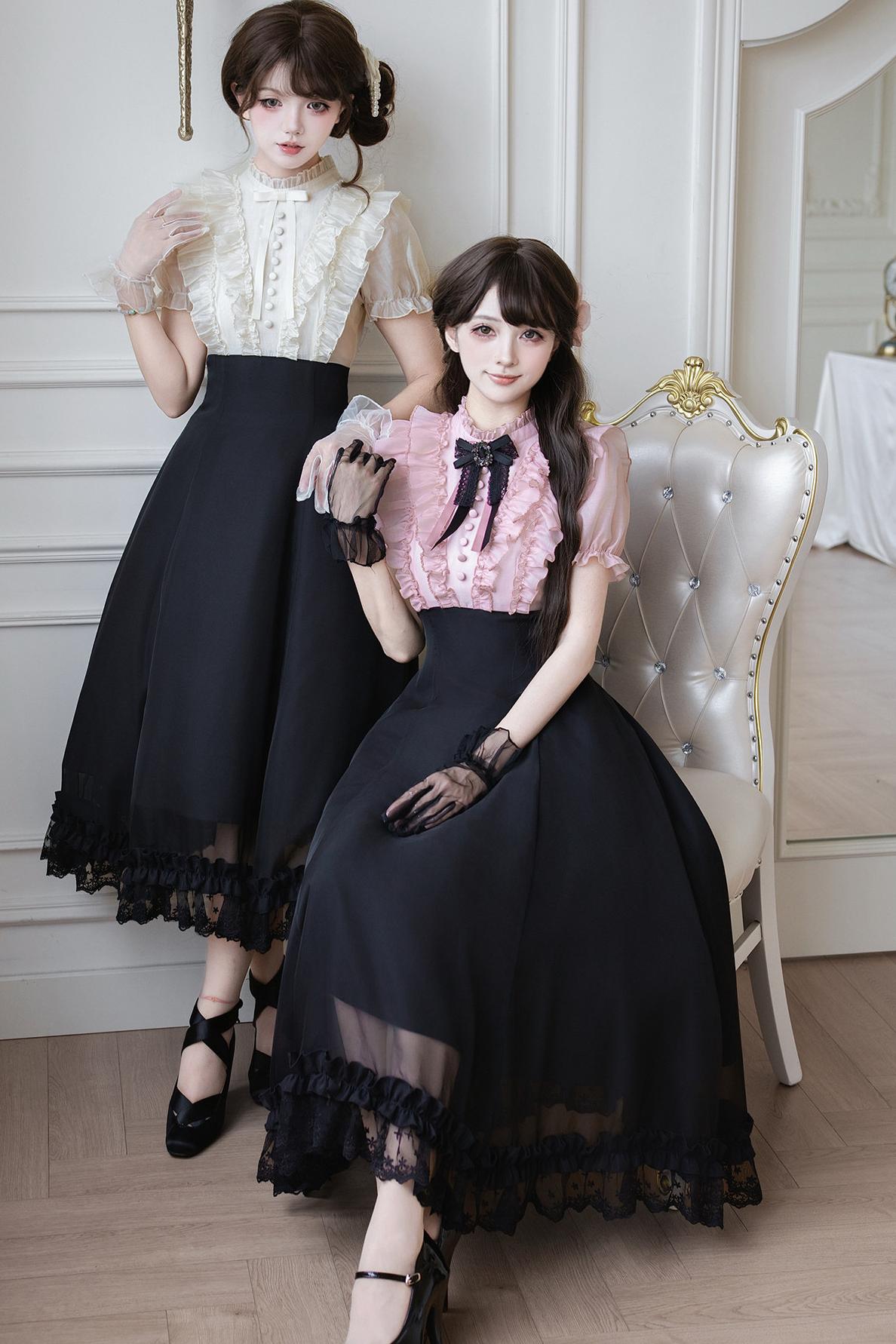 Klassisches Prinzessinnen-Langkleid + Schleifenaccessoire mit Strasssteinen
