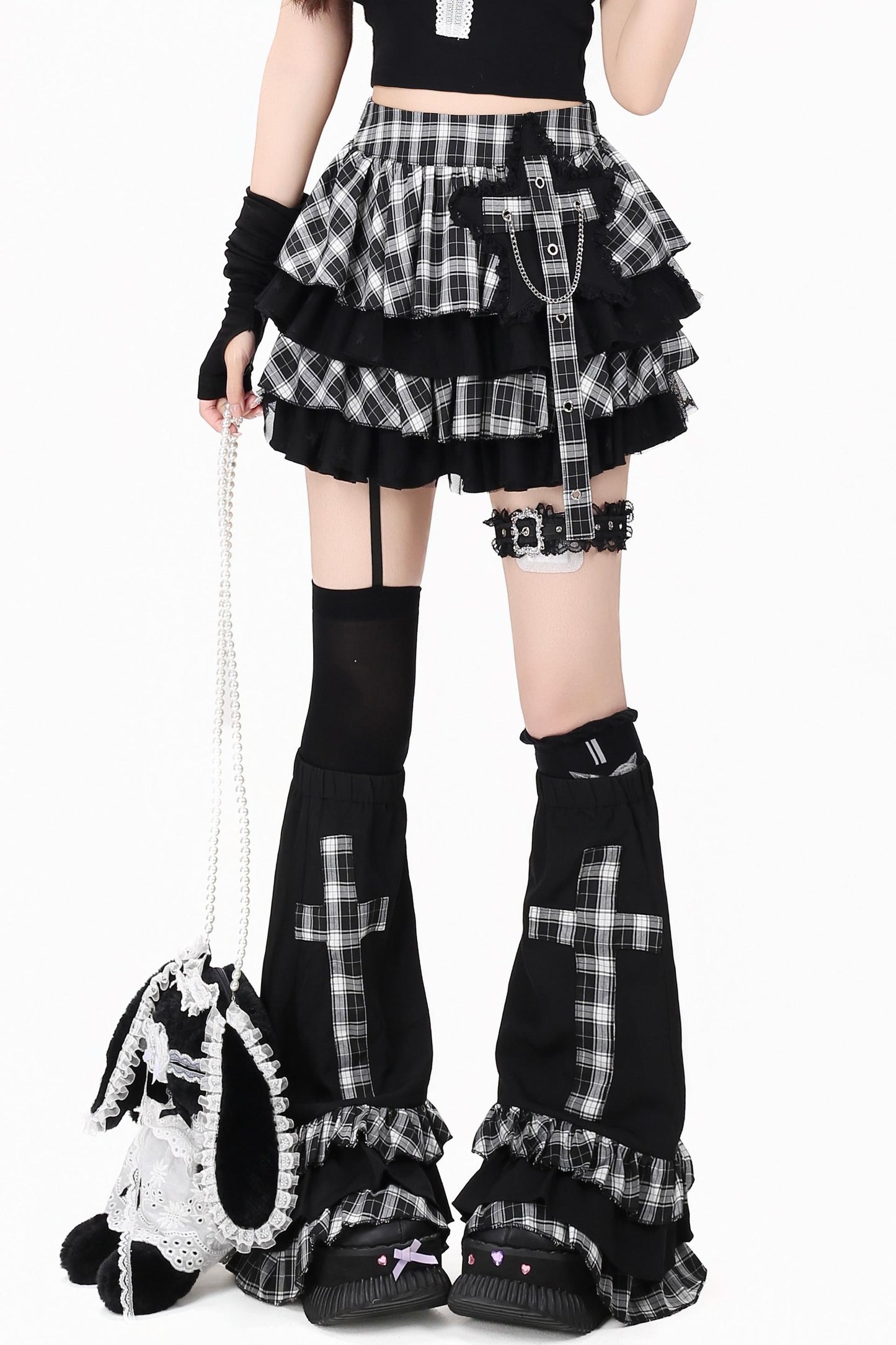 Karierte Gothic-Kreuz-Bluse + Rock + Beinstulpen