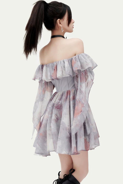 Vestido romántico de atelier con hombros descubiertos