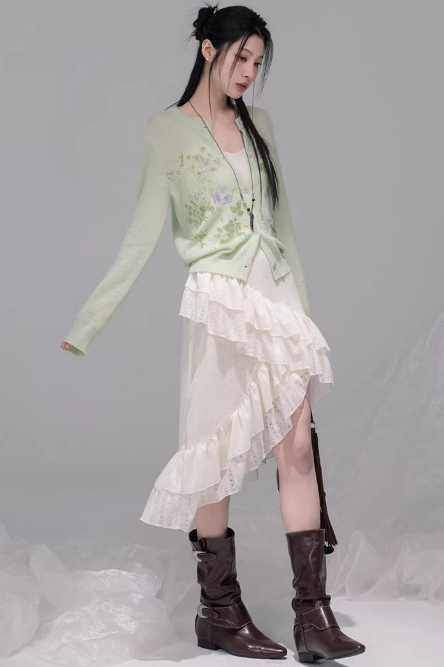 アシメレイヤーフリルキャミソールドレス+カーディガン