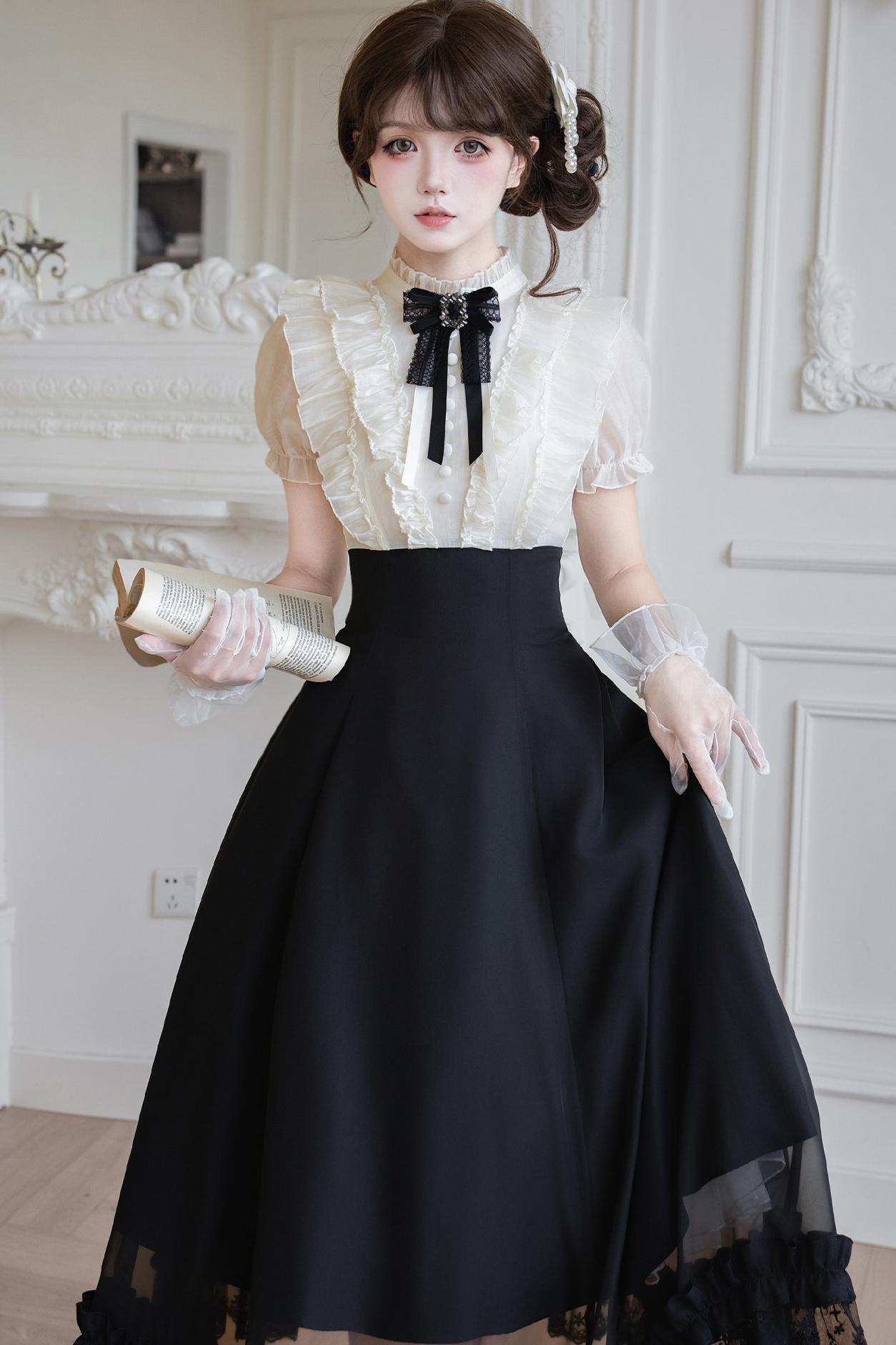 Klassisches Prinzessinnen-Langkleid + Schleifenaccessoire mit Strasssteinen