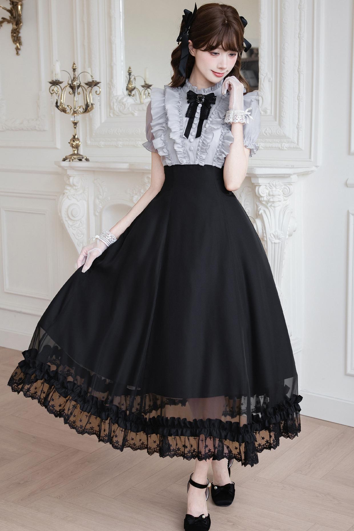 Klassisches Prinzessinnen-Langkleid + Schleifenaccessoire mit Strasssteinen