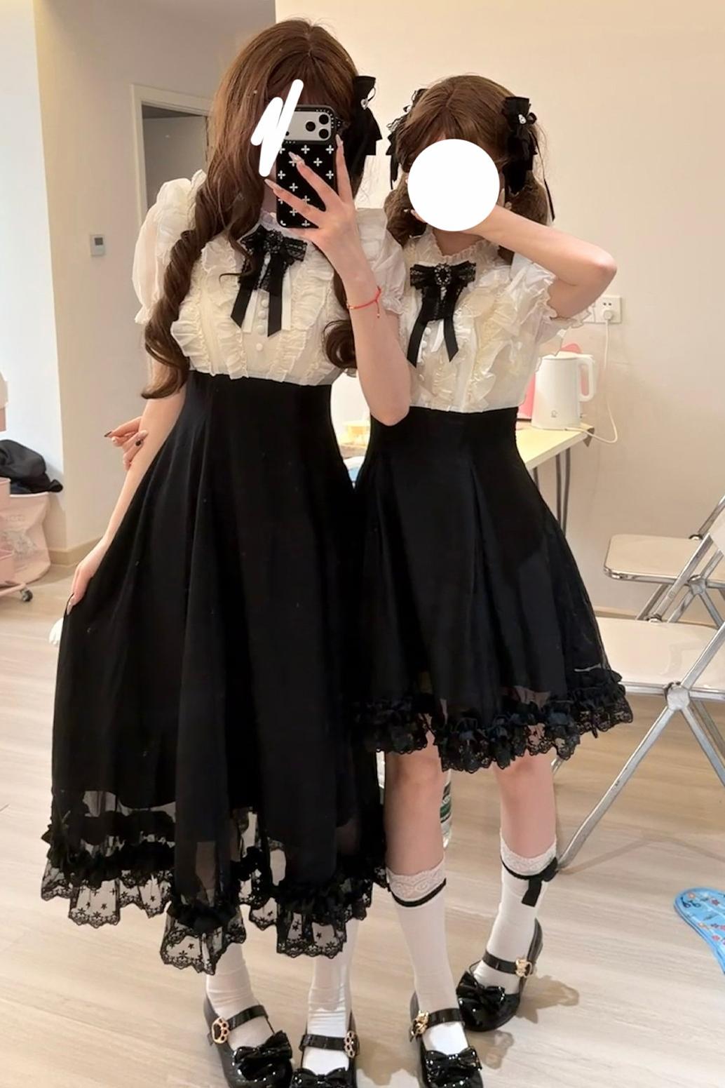 Klassisches Prinzessinnen-Langkleid + Schleifenaccessoire mit Strasssteinen