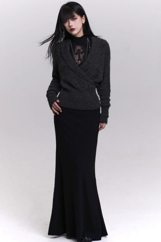 ゴーストグレーニットセーター