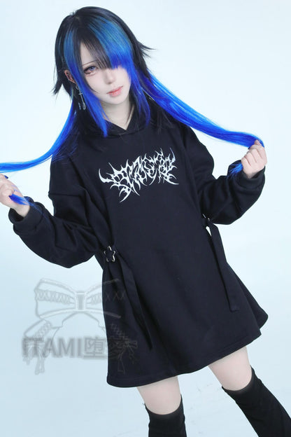 Dunkles subkulturelles Gothic-Kapuzenkleid